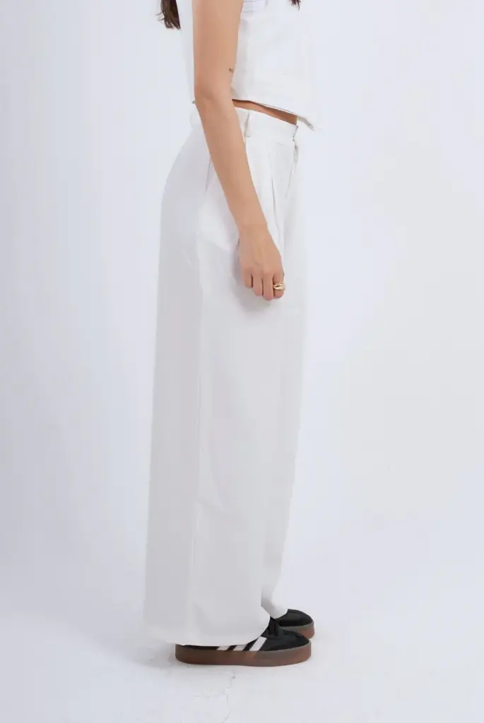 Milvus- Tailored Pants
